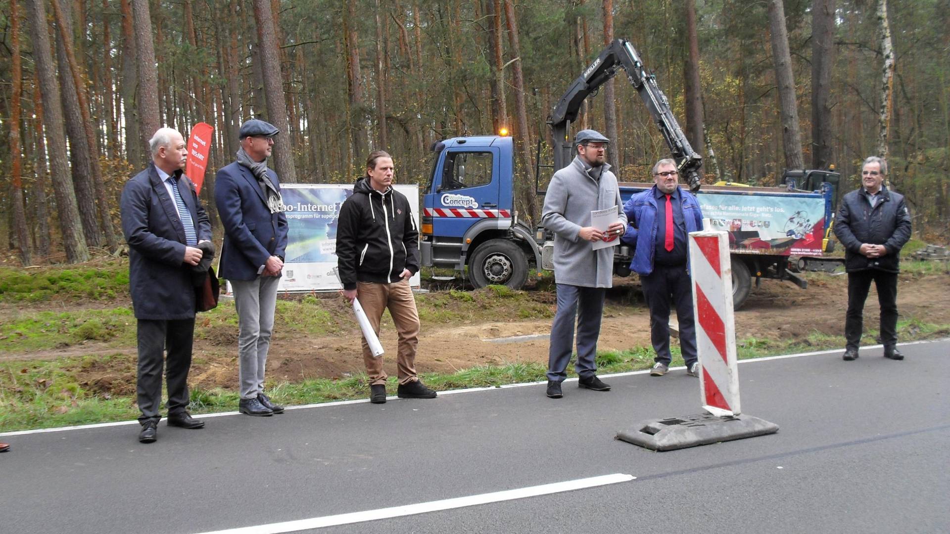 Bürgermeister Kraul würdigt zusammen mit Landrat Stichnoth die zielstrebige Umsetzung des Vorhabens innerhalb der Stadt Oebisfelde-Weferlingen