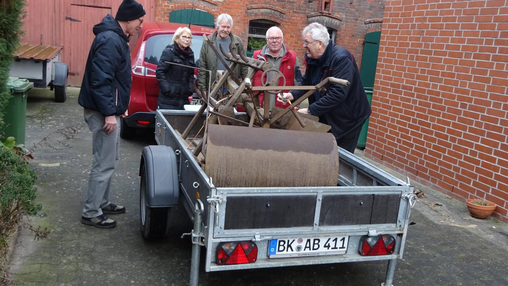 v.l.n.r.: Ralf Klaus, Bettina Liedke, Karl-Heinz Schaare, Udo Liedke, Bernd Bomballa © Heimatverein Oebisfelde