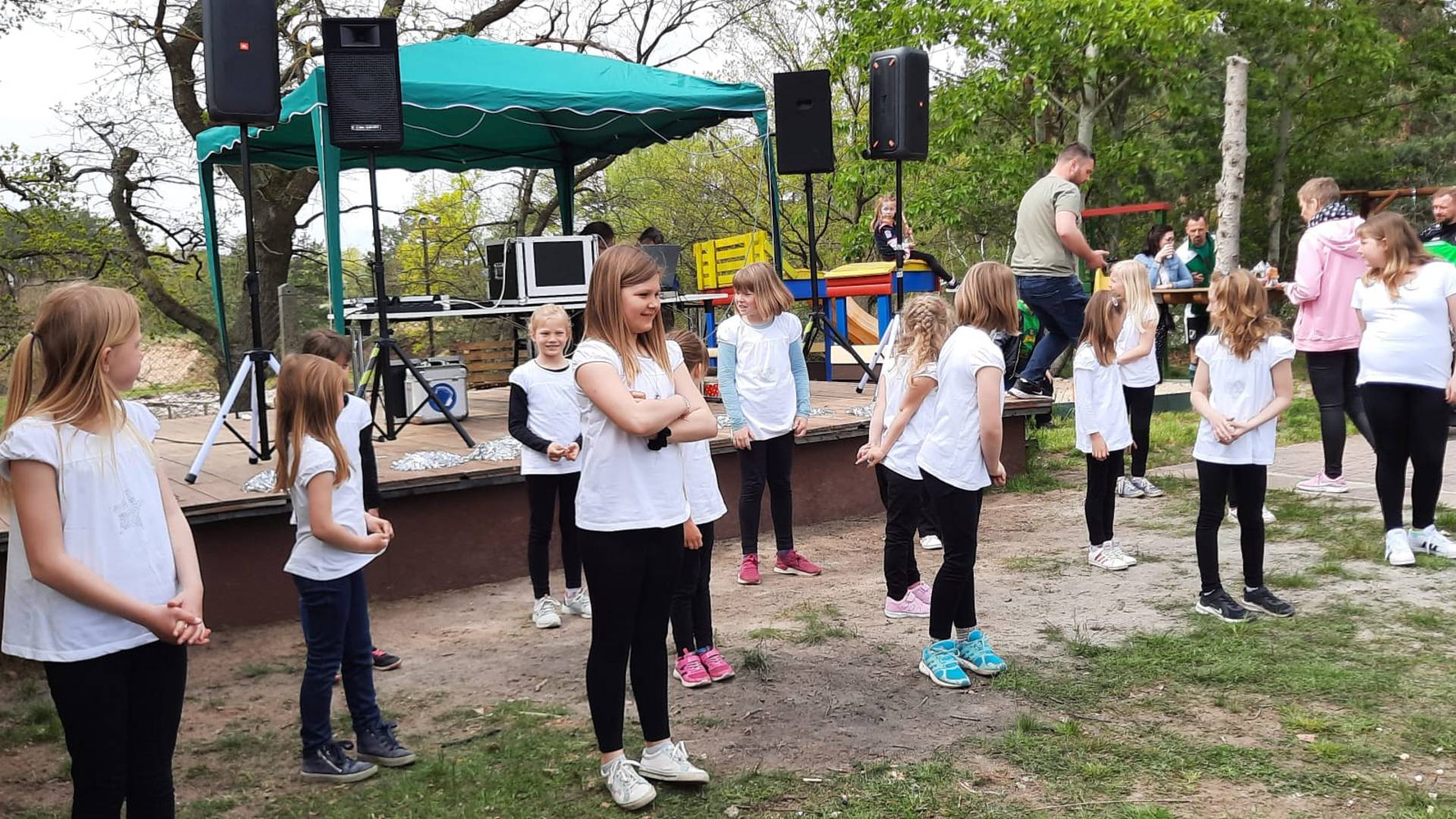 BB01 Turnier Bösdorf Kindertanzgruppe